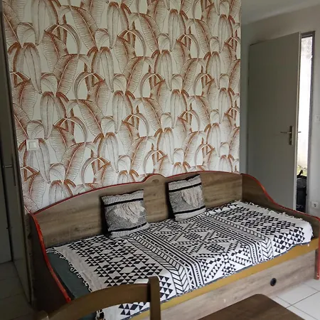 Apartment T3 Village Goelia Rez De Jardin Saint-Geniez-d'Olt