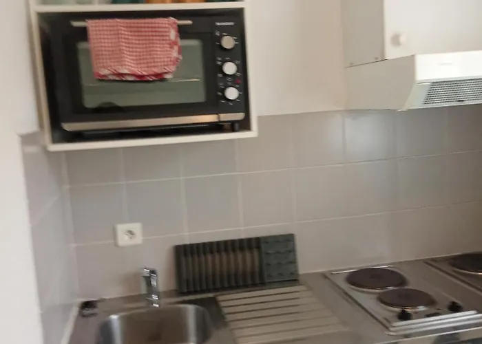 Apartment T3 Village Goelia Rez De Jardin Saint-Geniez-d'Olt